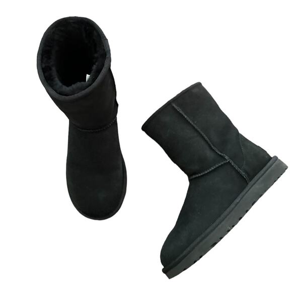 UGG Shoes - UGG Classic Short II Black Suede Shearling Boots Size 7